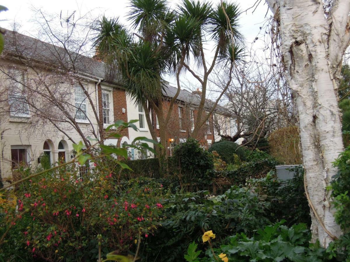 פורטסמות' Pretty Victorian Cottage מראה חיצוני תמונה